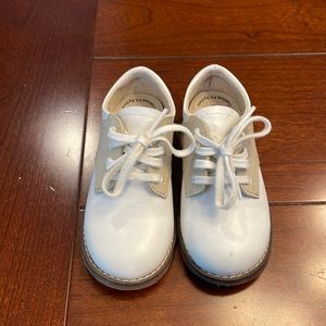 Footmates Saddle Shoes Size 8